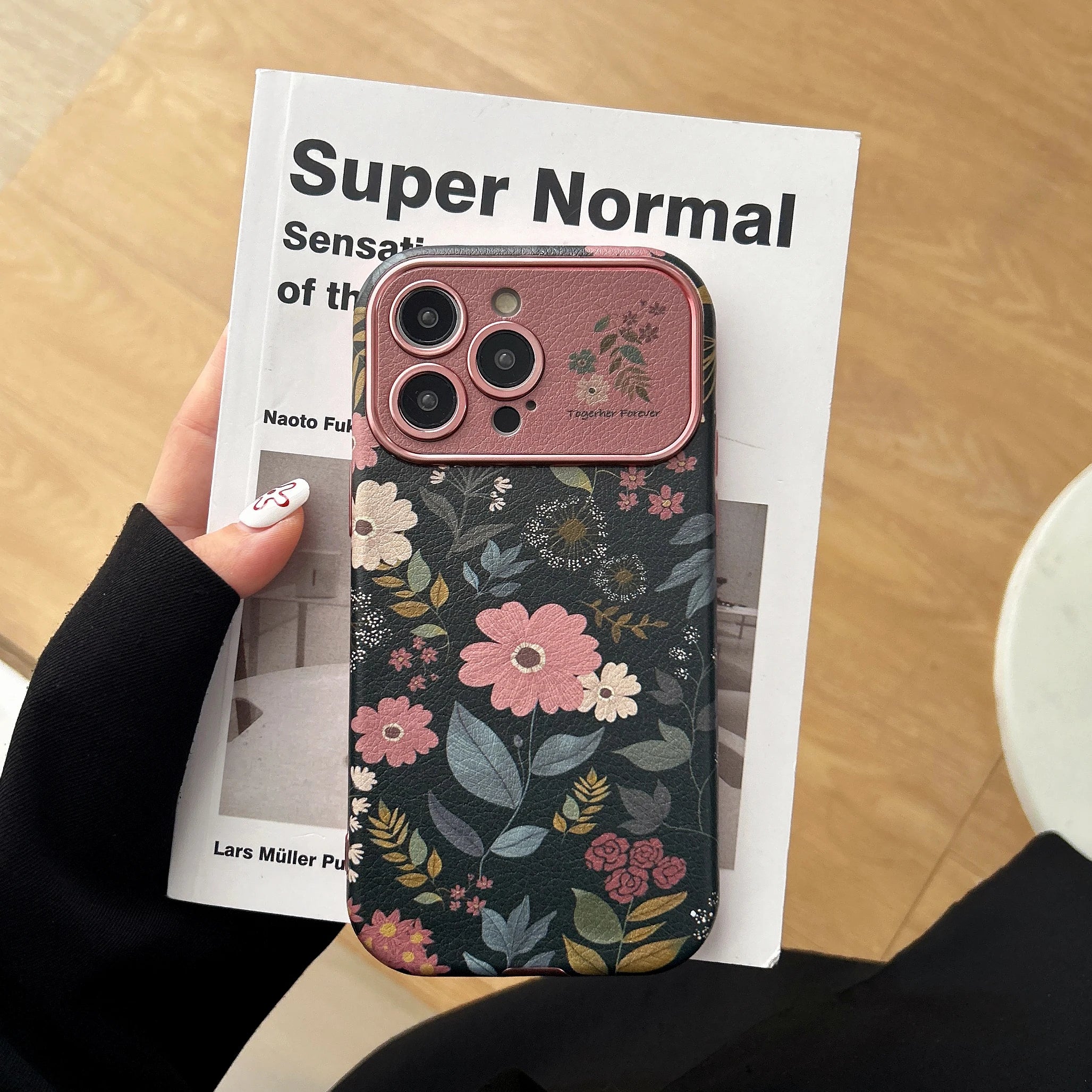 Camellia iPhone case with Korean aesthetic design and lanyard