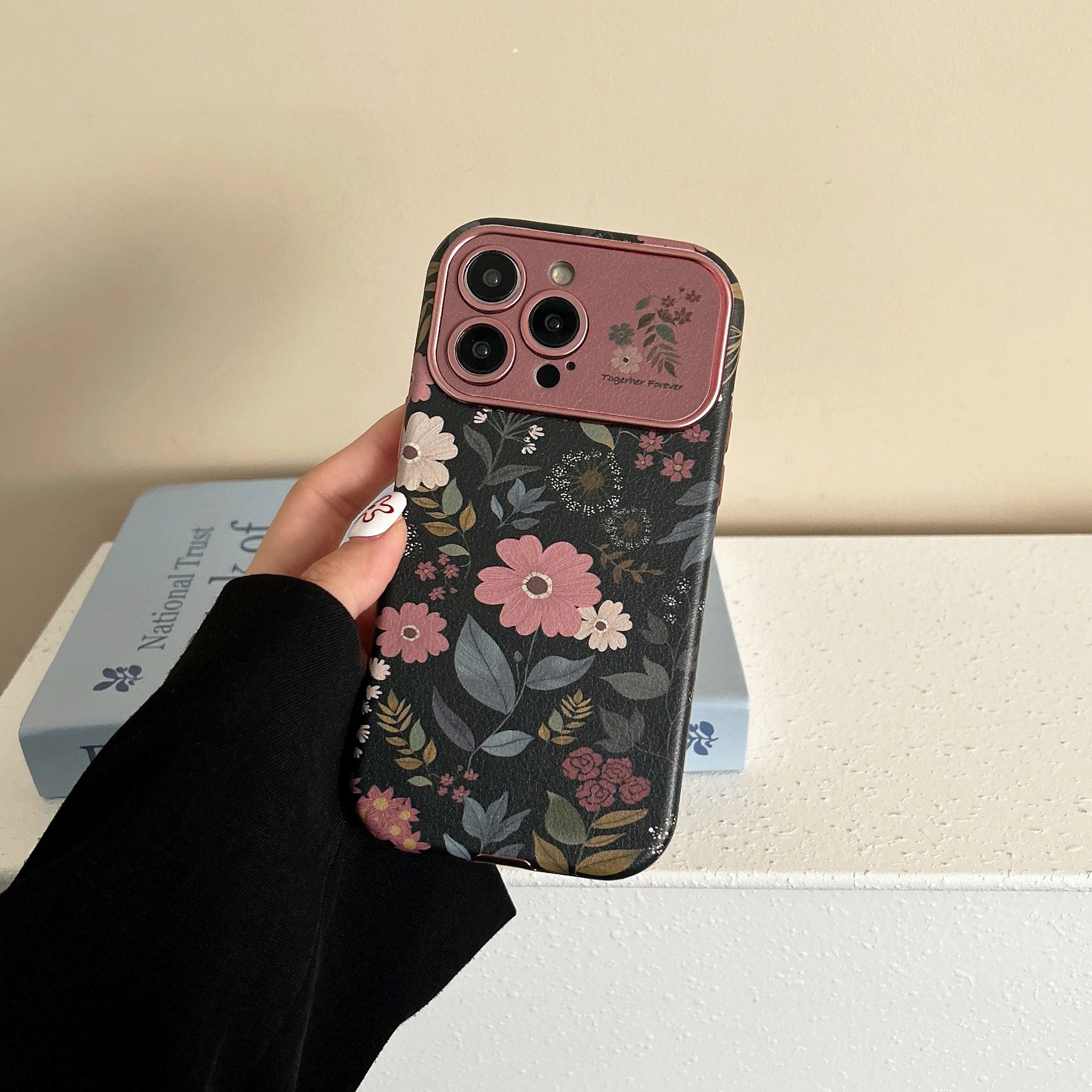 Camellia iPhone case with Korean aesthetic design and lanyard